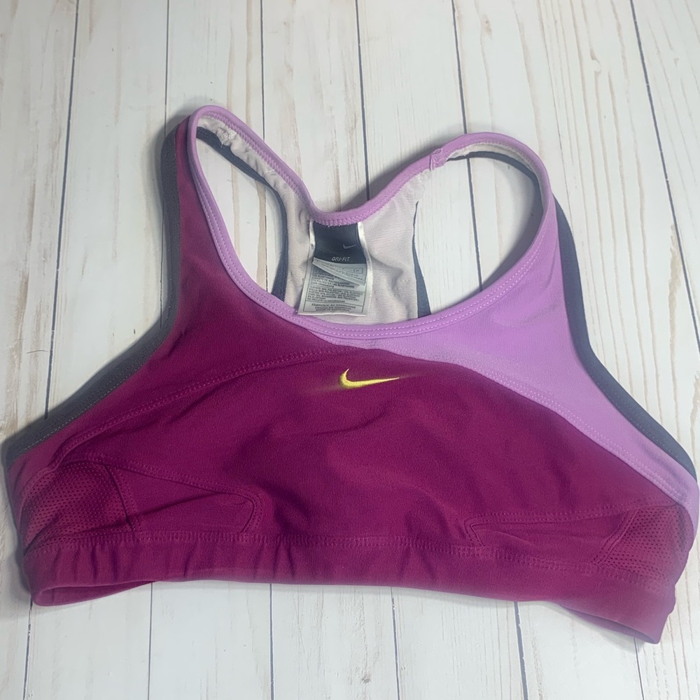 Nike Dry Fit Sports Bra Purple Small